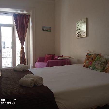 Chiado Happy Rooms Лиссабон Экстерьер фото