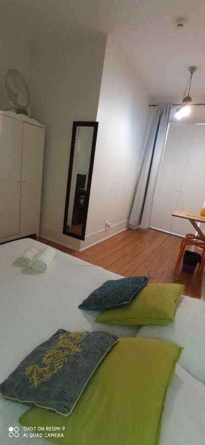 Chiado Happy Rooms Лиссабон Экстерьер фото